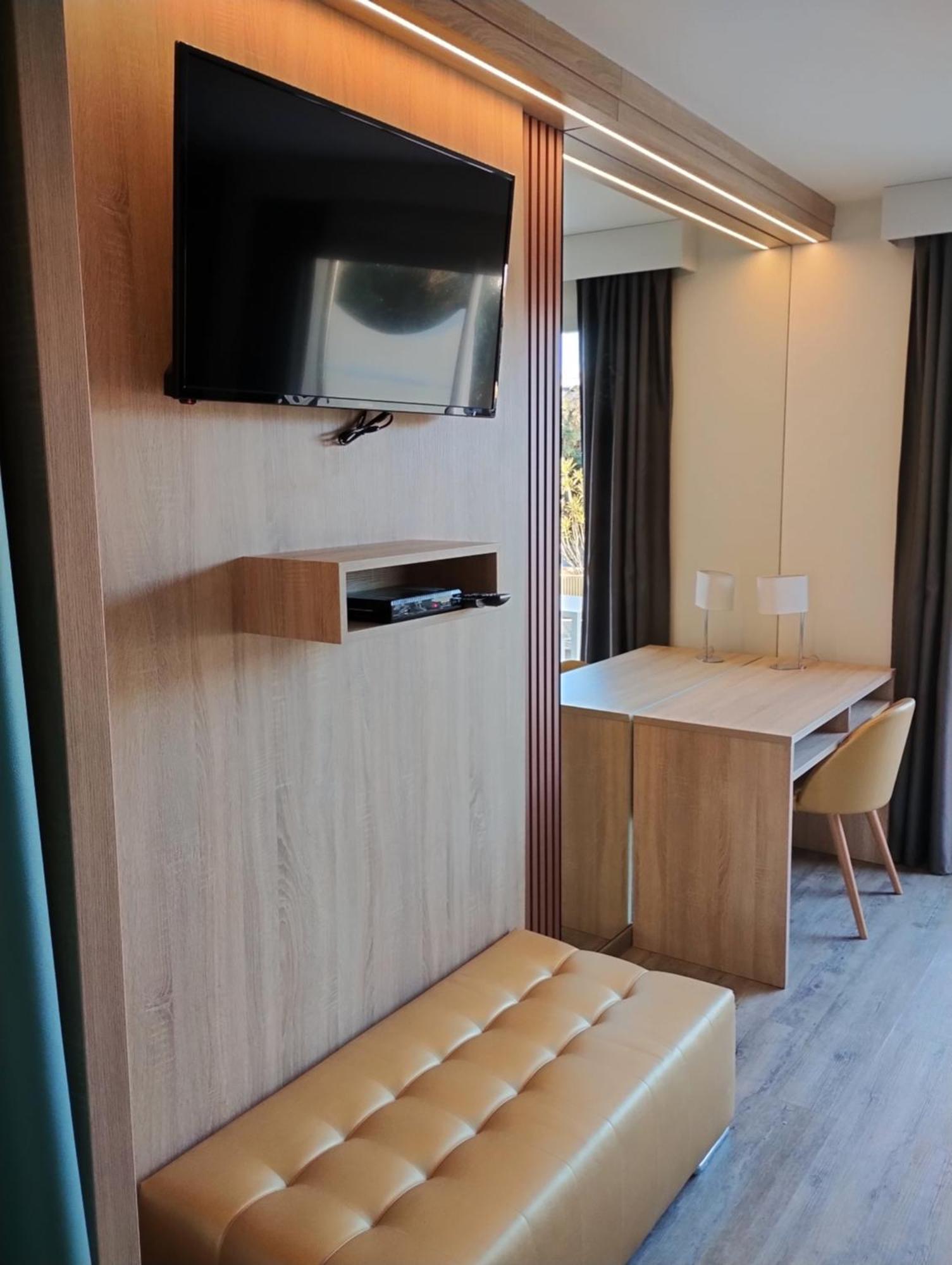 Le Jardin D'Eden "Reserve Aux Couples" 阿格德 外观 照片